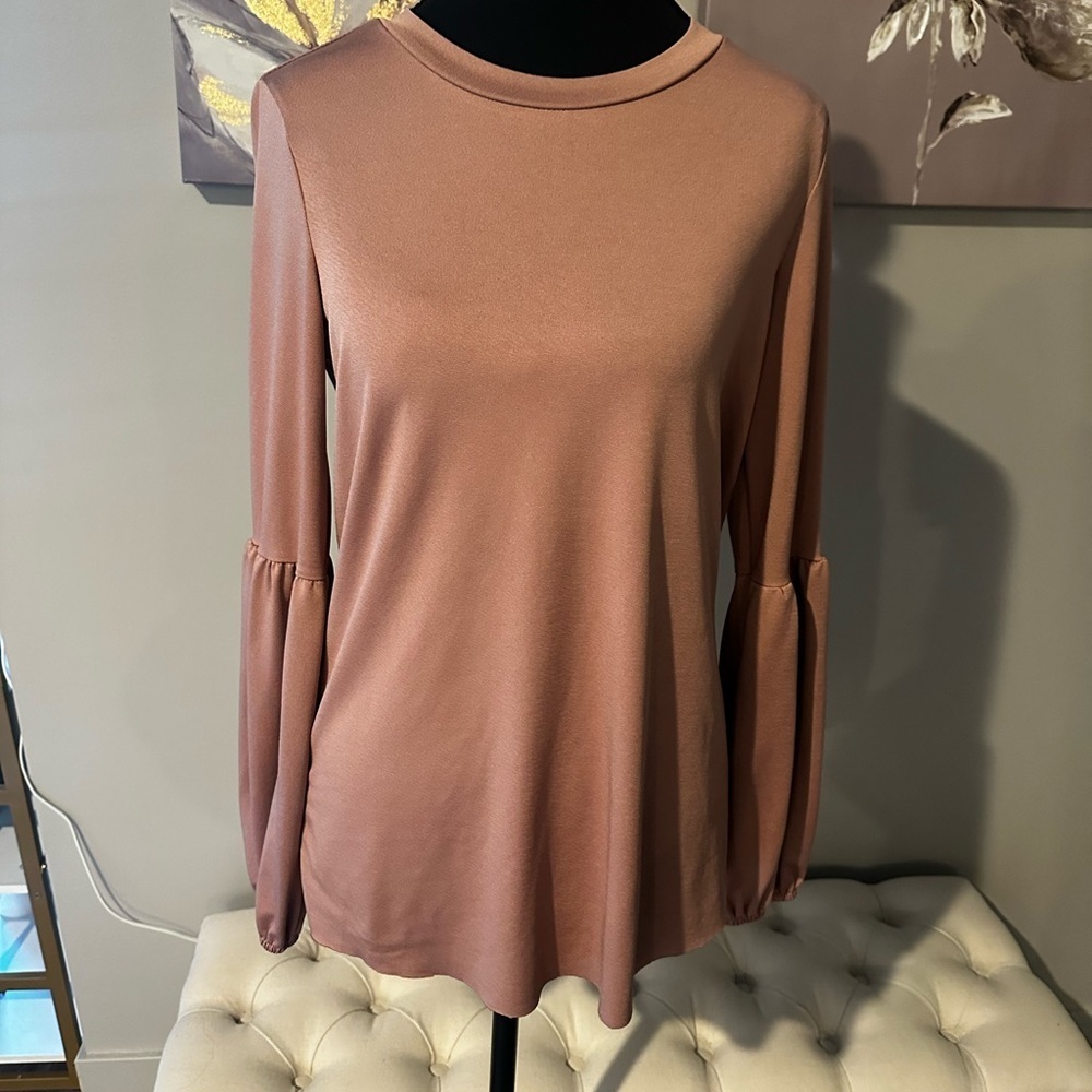 Women's Dusty Pink Long Bubble Sleeve Top size Medium